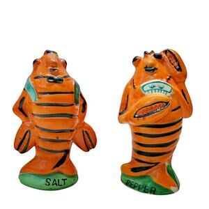 RARE Vtg Anthropomorphic Lobster Handpainted  Orange Salt & Pepper Shakers Japan